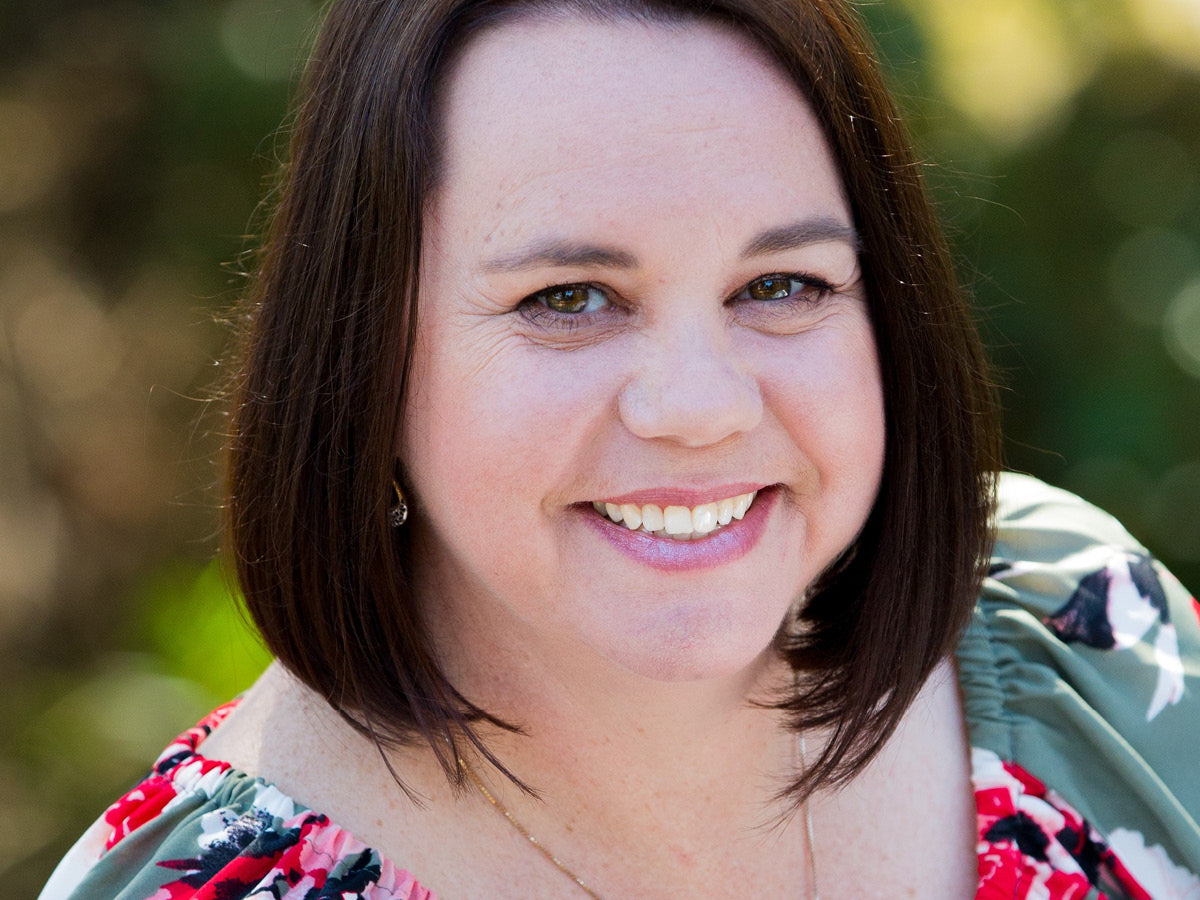 RO READS // Meet Sandie Docker!
