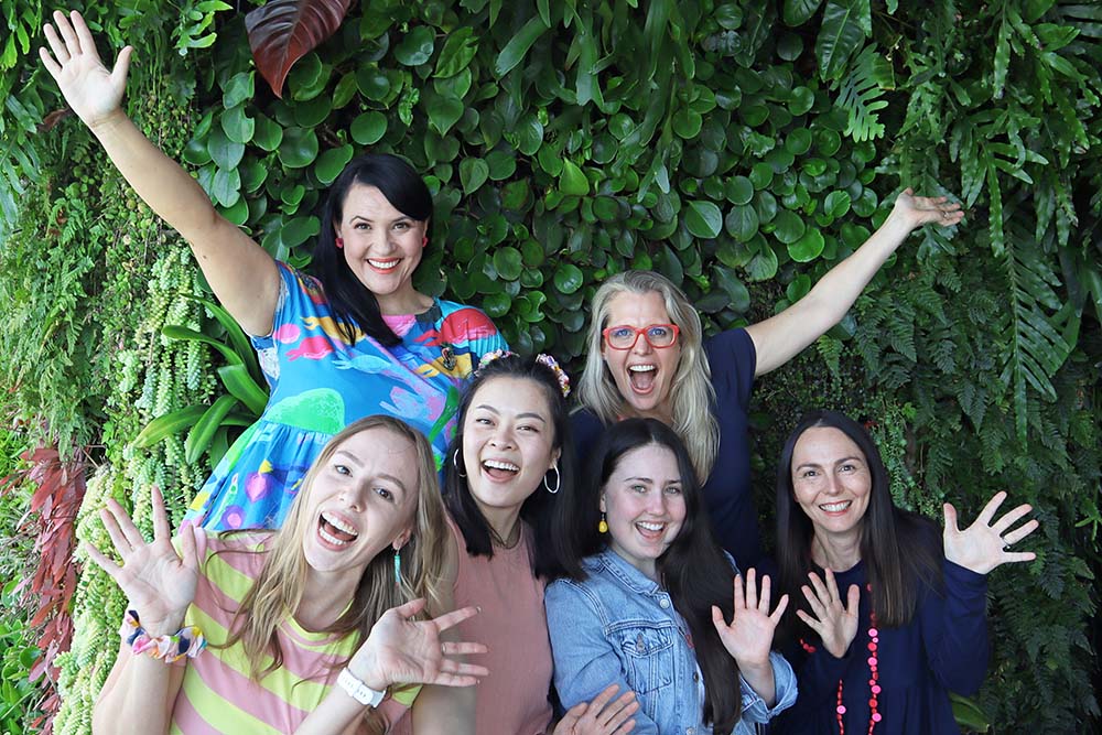 SPREADING KINDNESS // RO's Top 10 Ways To Spread Joy - Ruby Olive