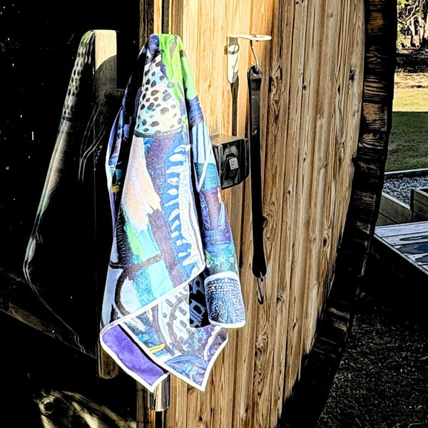 Summer Rain Quick Dry Small Microfibre Towel - Towel - Ruby Olive